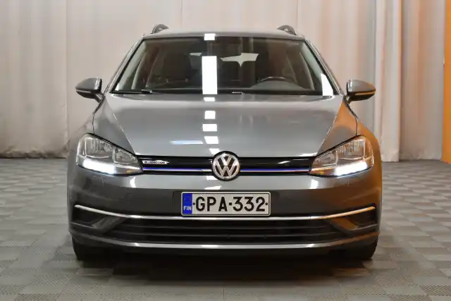 Harmaa Farmari, Volkswagen Golf – GPA-332