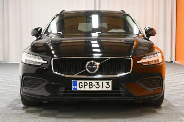 Musta Farmari, Volvo V60 – GPB-313