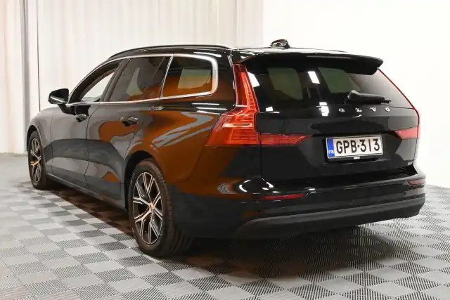 Musta Farmari, Volvo V60 – GPB-313