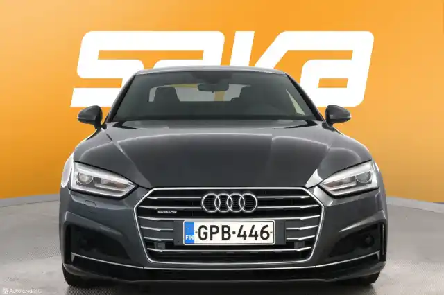 Harmaa Coupe, Audi A5 – GPB-446