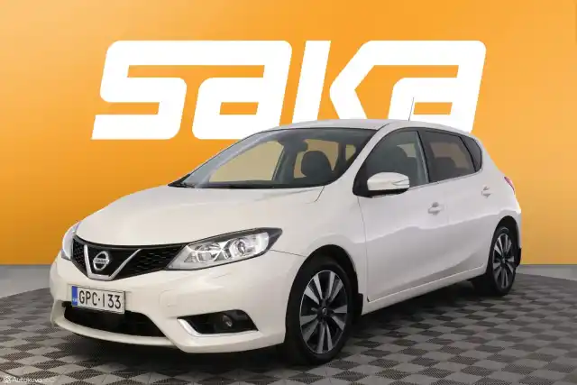 Valkoinen Tila-auto, Nissan Pulsar – GPC-133