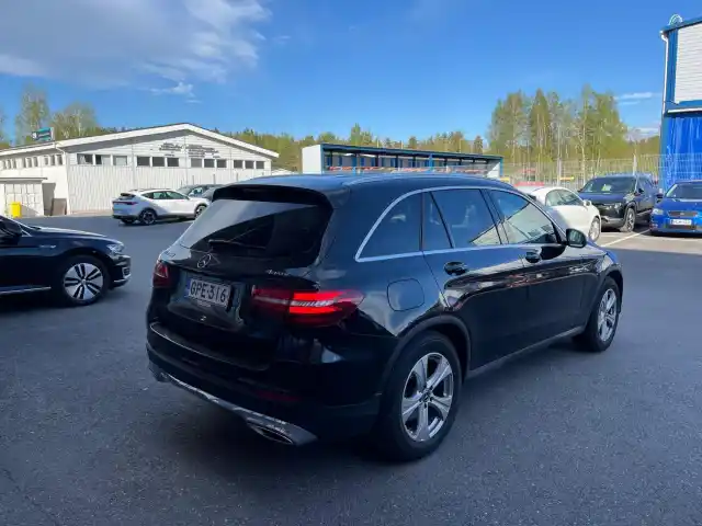Musta Maastoauto, Mercedes-Benz GLC – GPE-316