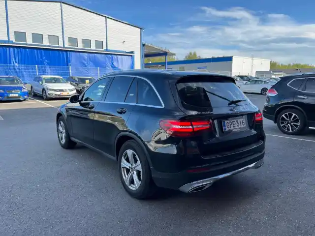 Musta Maastoauto, Mercedes-Benz GLC – GPE-316