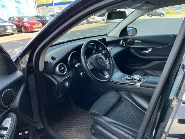Musta Maastoauto, Mercedes-Benz GLC – GPE-316