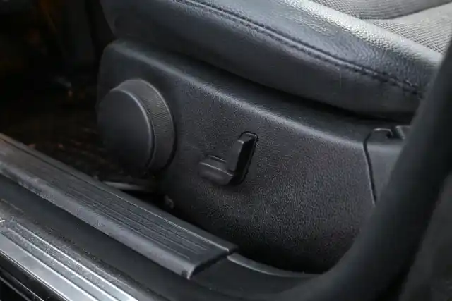 Musta Sedan, Mercedes-Benz C – GPF-664