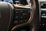 Musta Viistoperä, Lexus UX – GPG-860, kuva 17