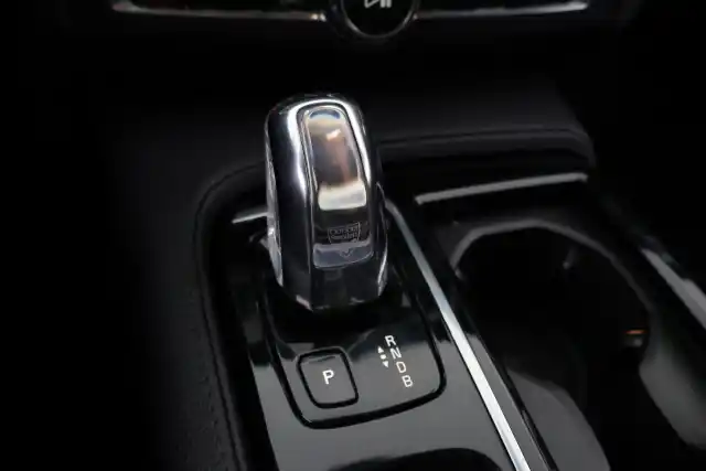 Harmaa Farmari, Volvo V90 – GPH-693