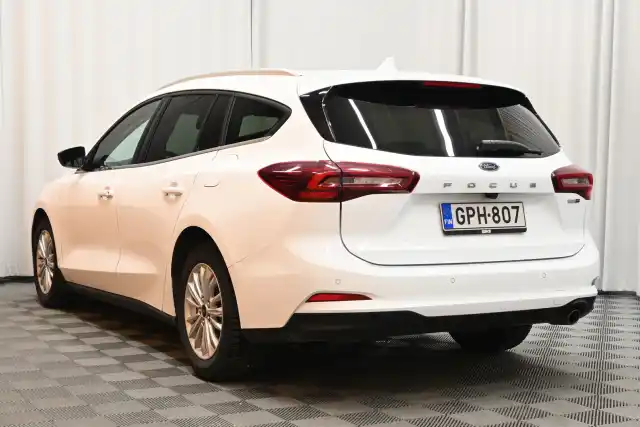 Valkoinen Farmari, Ford Focus – GPH-807