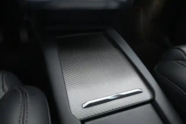 Valkoinen Maastoauto, Tesla Model X – GPI-989