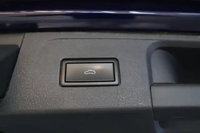 Sininen Farmari, Volkswagen Passat – GPL-499