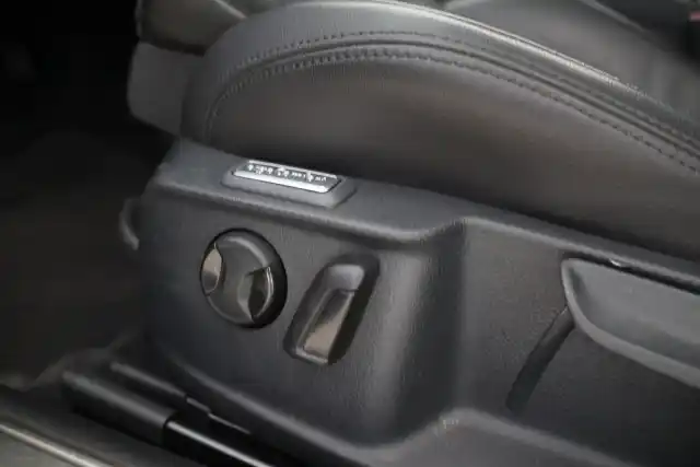 Sininen Farmari, Volkswagen Passat – GPL-499