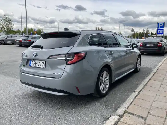 Harmaa Farmari, Toyota Corolla – GPM-717