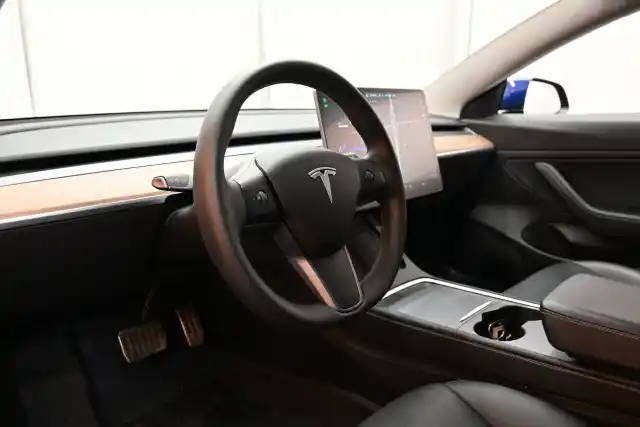 Sininen Sedan, Tesla Model 3 – GPN-575