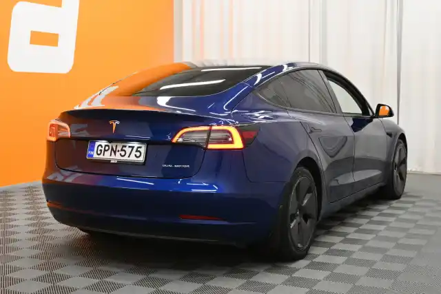 Sininen Sedan, Tesla Model 3 – GPN-575