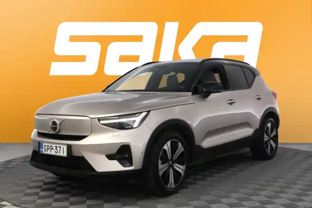 Beige Maastoauto, Volvo XC40 – GPP-371