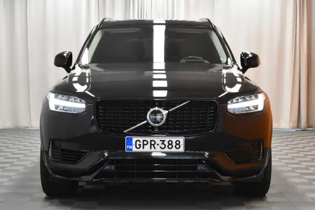 Musta Maastoauto, Volvo XC90 – GPR-388