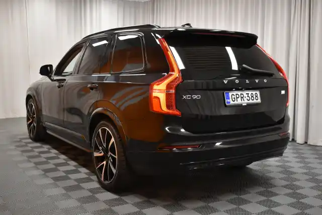 Musta Maastoauto, Volvo XC90 – GPR-388