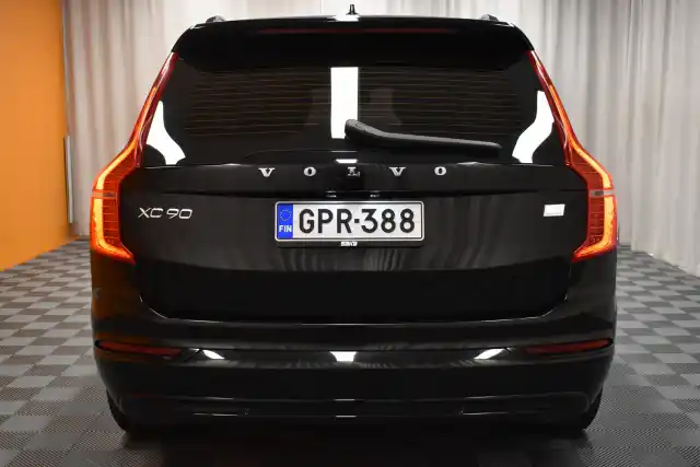 Musta Maastoauto, Volvo XC90 – GPR-388