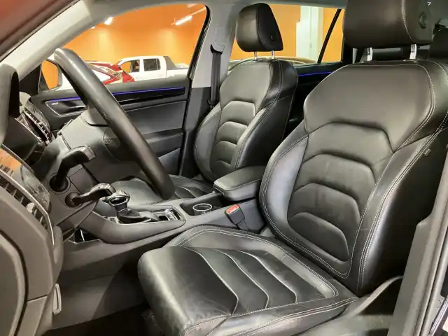Musta Maastoauto, Skoda Kodiaq – GPS-881