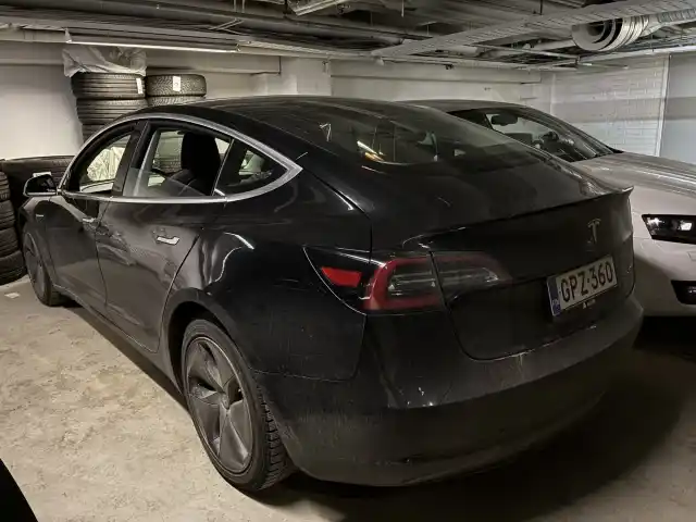 Musta Sedan, Tesla Model 3 – GPZ-360