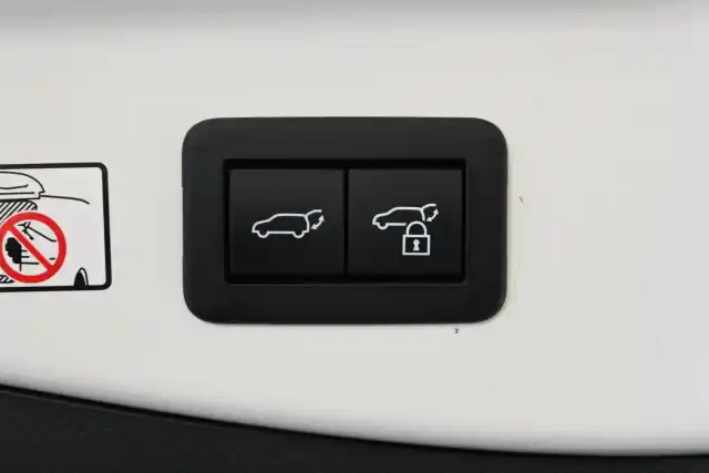 Valkoinen Maastoauto, Toyota C-HR – GRB-943