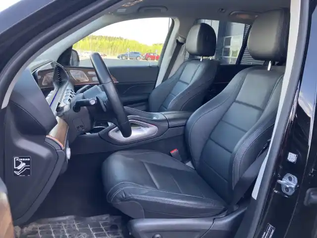 Musta Maastoauto, Mercedes-Benz GLE – GRG-767