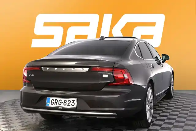 Harmaa Sedan, Volvo S90 – GRG-823