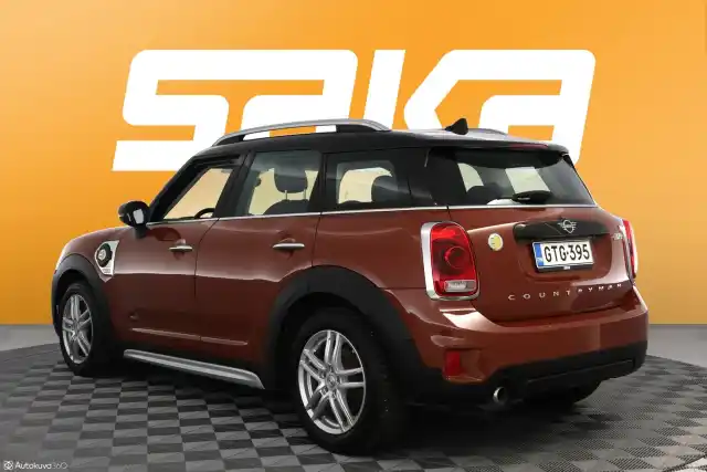 Ruskea Maastoauto, MINI Countryman – GTG-395