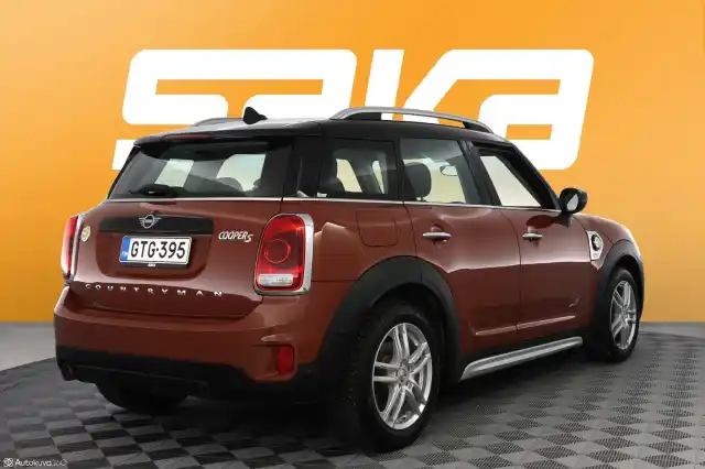 Ruskea Maastoauto, MINI Countryman – GTG-395