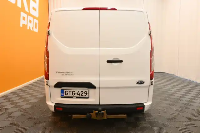 Valkoinen Pakettiauto, Ford Transit Custom – GTG-429