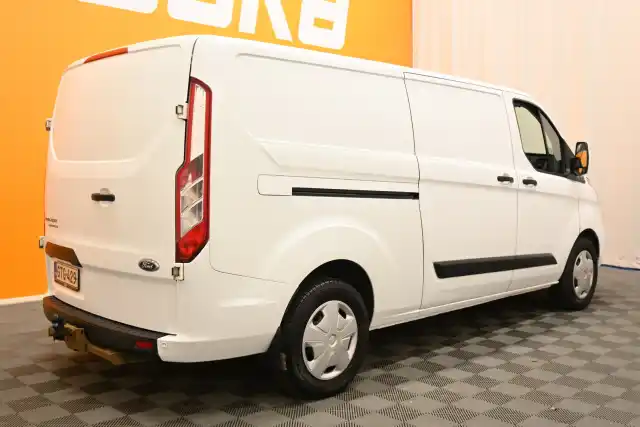 Valkoinen Pakettiauto, Ford Transit Custom – GTG-429