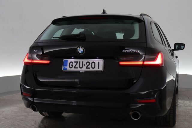 Musta Farmari, BMW 320 – GZU-201