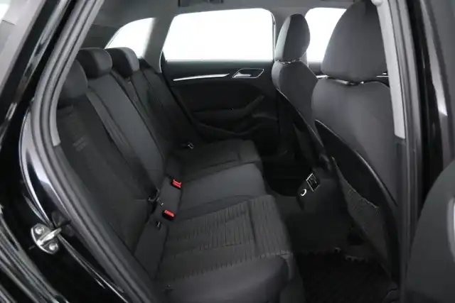 Musta Viistoperä, Audi A3 – GZU-233