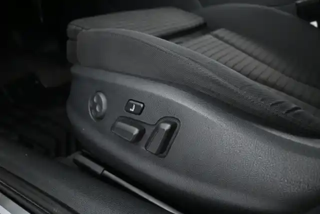 Musta Viistoperä, Audi A3 – GZU-233