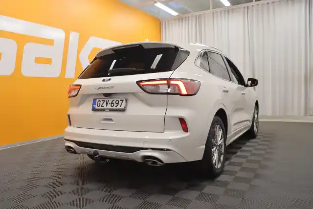 Valkoinen Maastoauto, Ford Kuga – GZV-697