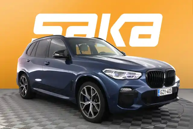 Sininen Maastoauto, BMW X5 – GZY-403