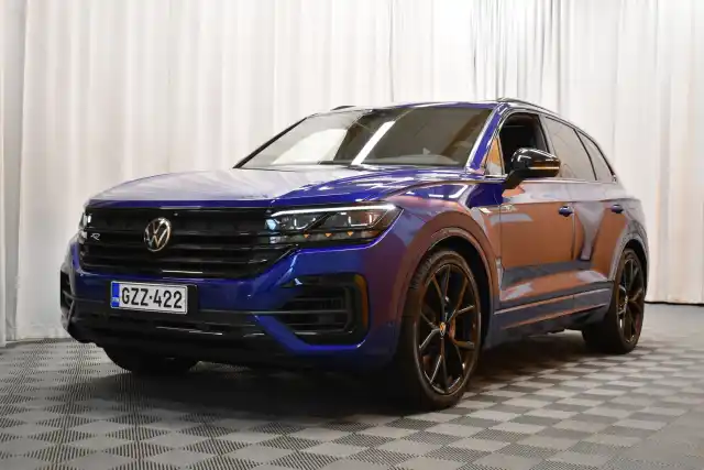 Sininen Farmari, Volkswagen Touareg – GZZ-422