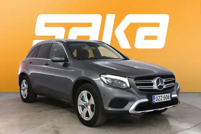 Harmaa Maastoauto, Mercedes-Benz GLC – GZZ-506