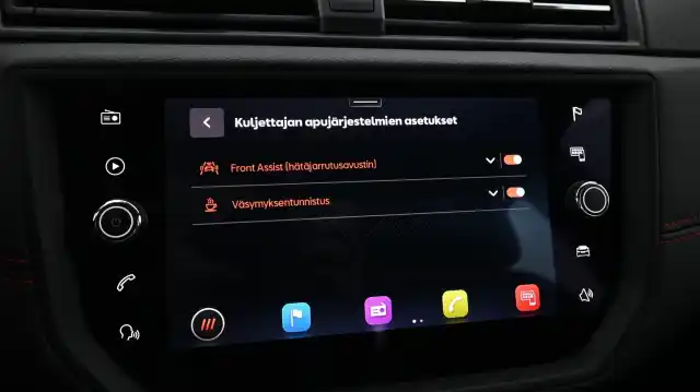 Valkoinen Viistoperä, Seat Arona – GZZ-971