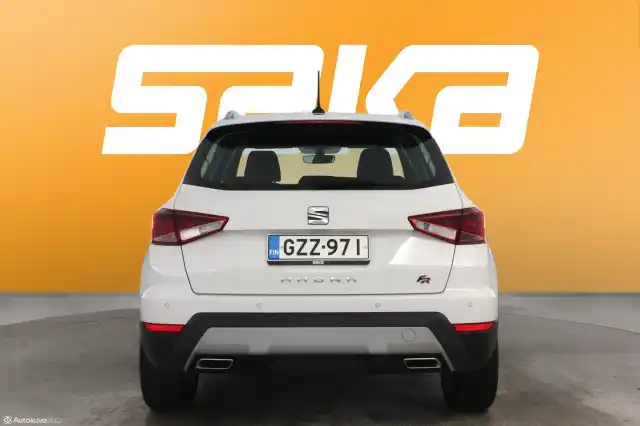 Valkoinen Viistoperä, Seat Arona – GZZ-971