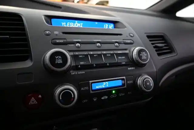 Harmaa Sedan, Honda Civic – HBI-267