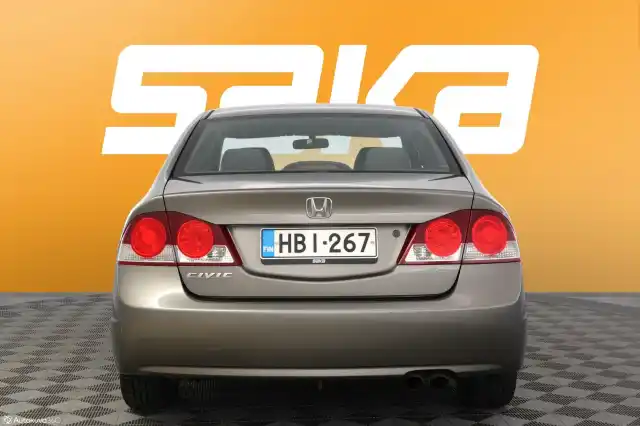 Harmaa Sedan, Honda Civic – HBI-267