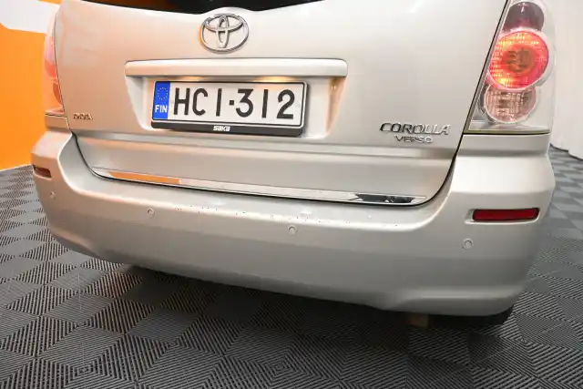 Hopea Farmari, Toyota Corolla Verso – HCI-312