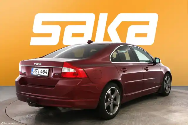 Punainen Sedan, Volvo S80 – HEI-484