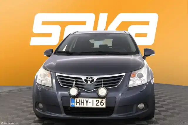 Sininen Farmari, Toyota Avensis – HHY-126