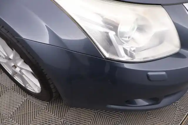 Sininen Farmari, Toyota Avensis – HHY-126