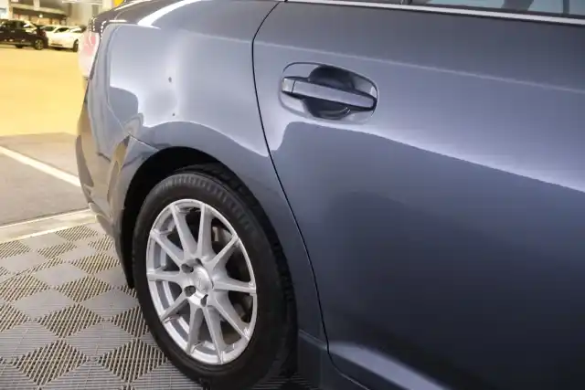 Sininen Farmari, Toyota Avensis – HHY-126