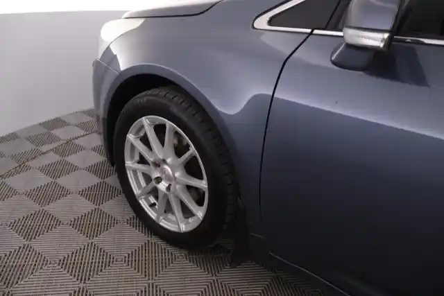 Sininen Farmari, Toyota Avensis – HHY-126