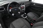 Harmaa Farmari, Ford Focus – HJI-127, kuva 11