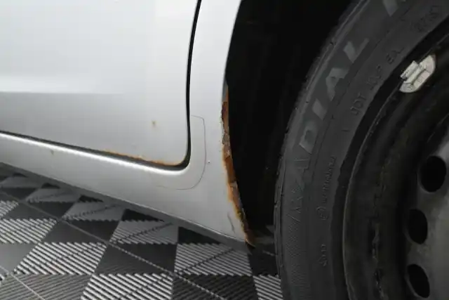 Harmaa Farmari, Ford Focus – HJI-127